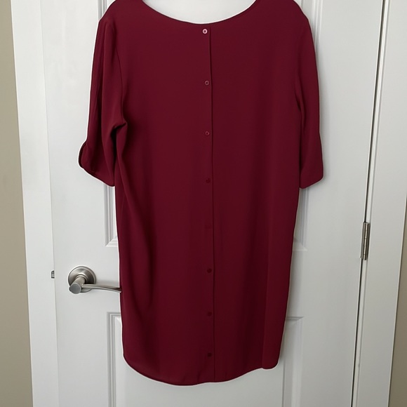 Monk and Lou adorable red dress with faux opening button back and short sleeves. - Picture 2 of 4